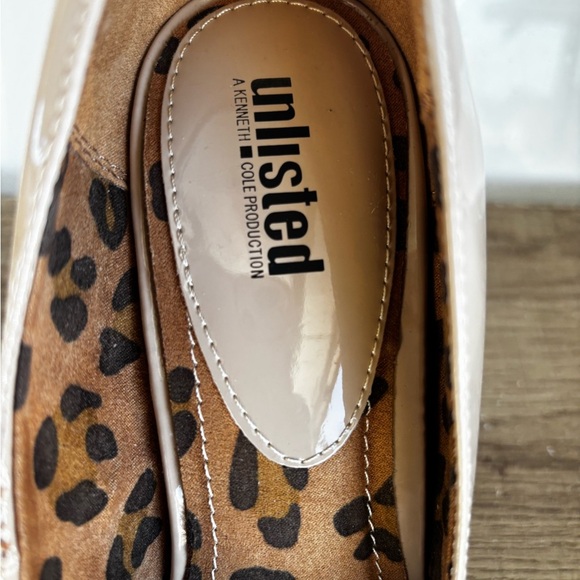 Unlisted Kenneth Cole Womens Film Maker Pump Beige Platform Heels Slip On 9 - Picture 2 of 9